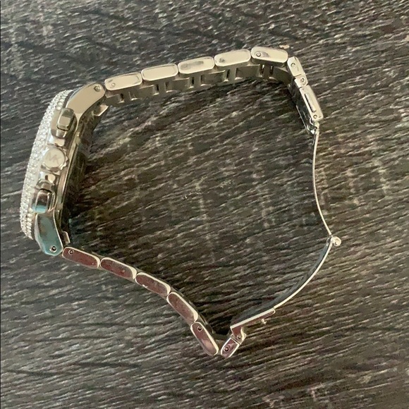 Watch - Picture 4 of 4